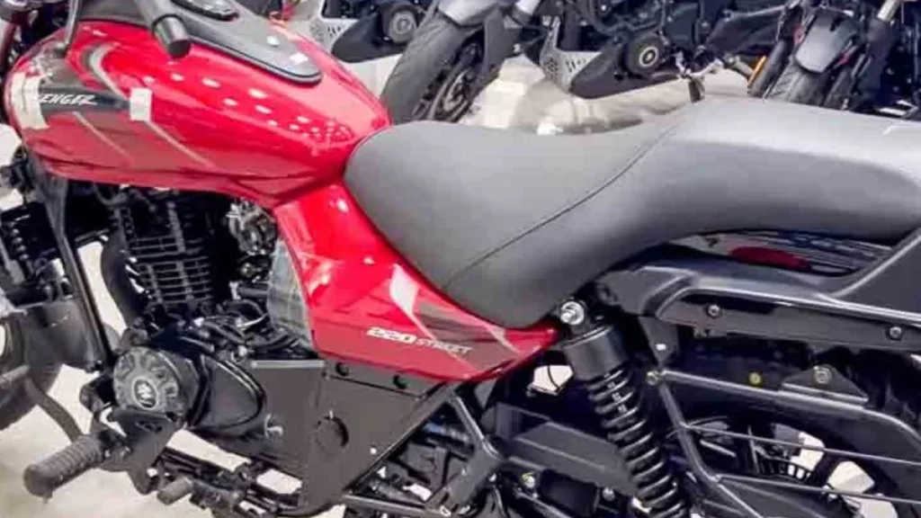 Bajaj Avenger Street 220